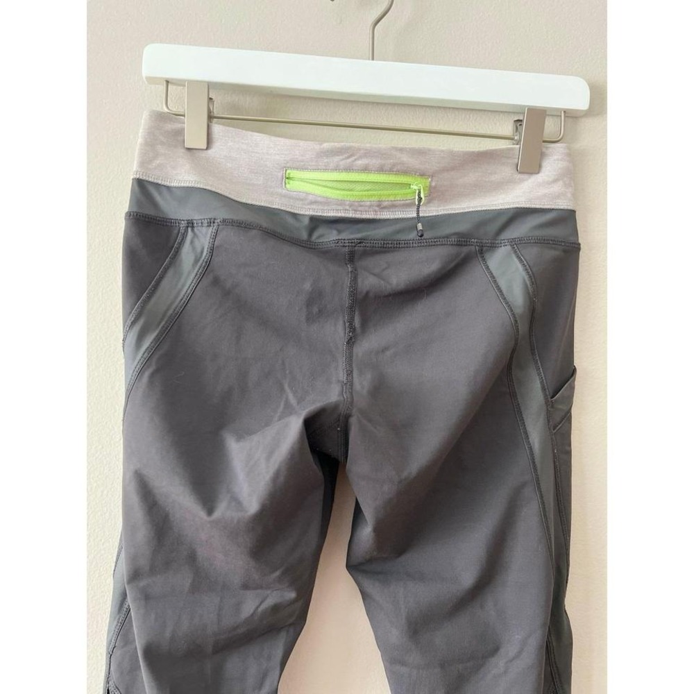 Lululemon Chase Me Crop ll Heathered Gray Size 6 - Picture 7 of 7